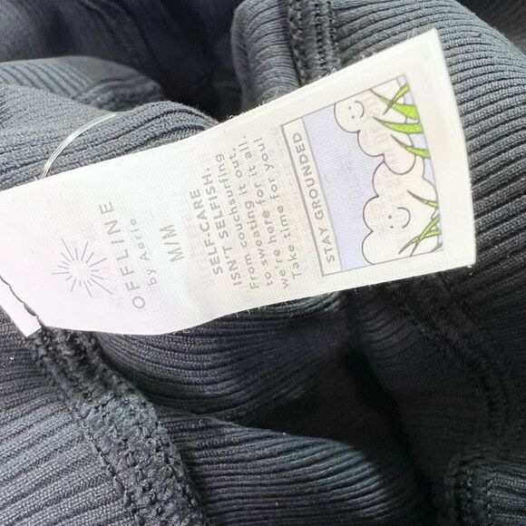Offline by Aerie Legging Womens Medium Black Real Me High Crossover Flare new - Picture 9 of 11